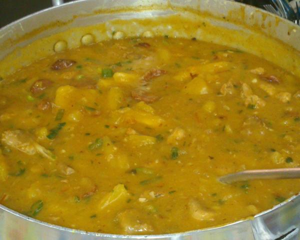 Receita de Caldo de frango com mandioca - Passo 5