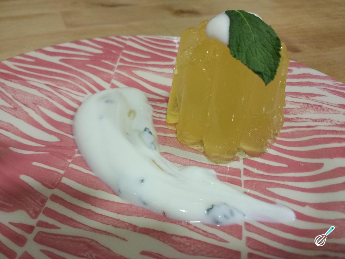 Receita de Gelatina de limão natural