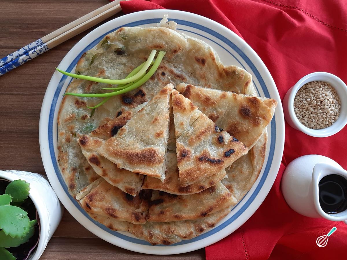 Receita de Panqueca chinesa com cebolinha e gergelim