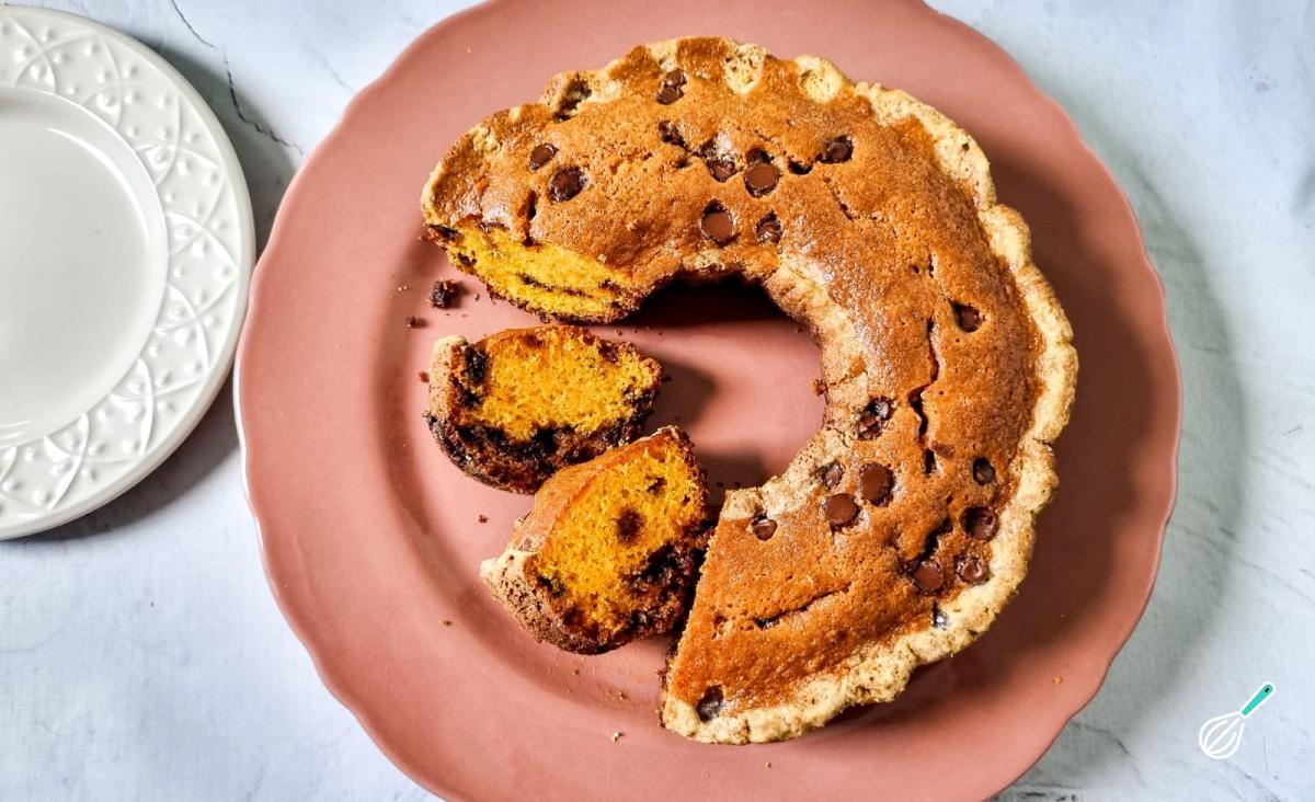 Receita de Bolo de cenoura com gotas de chocolate