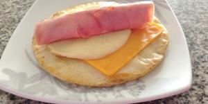 Receita de Arepa de presunto e dois queijos