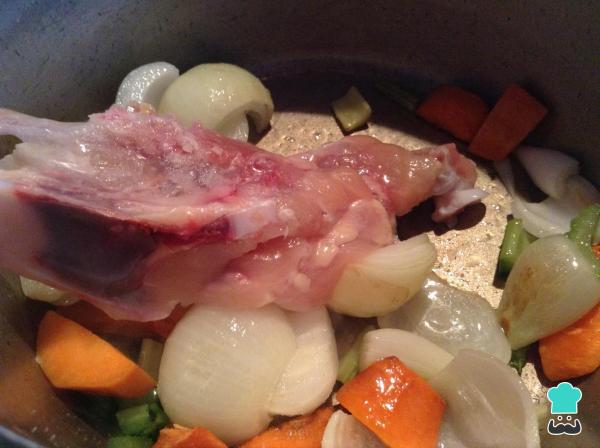 Receita de Caldo de legumes e frango - Passo 3