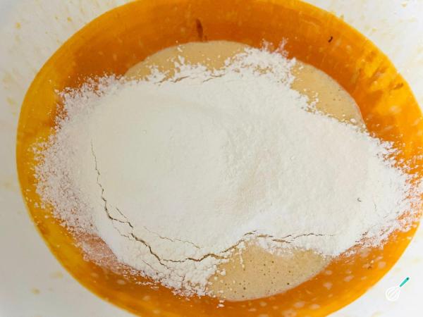 Receita de Bolo de doce de leite: receita rápida e fofinha - Passo 4