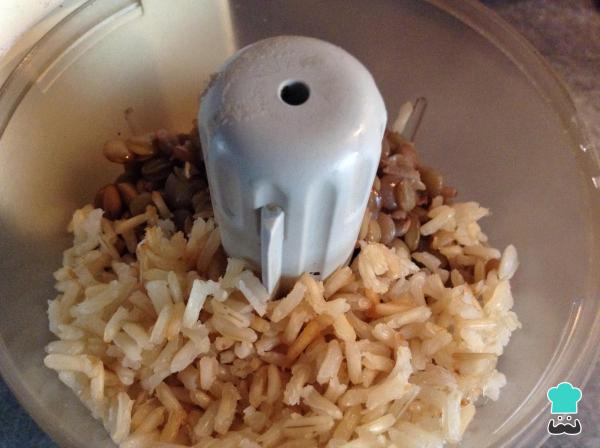 Receita de Hambúrguer de lentilha e arroz - Passo 2