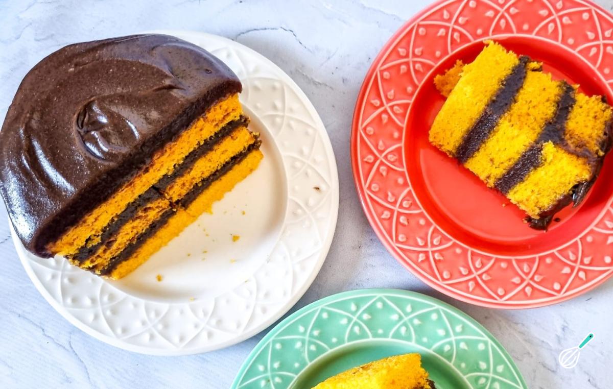 Receita de Bolo de cenoura com recheio de chocolate