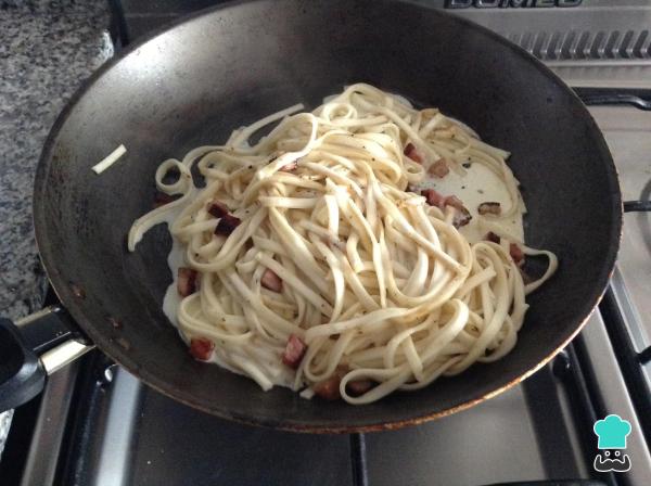 Receita de Macarrão à carbonara - Passo 6