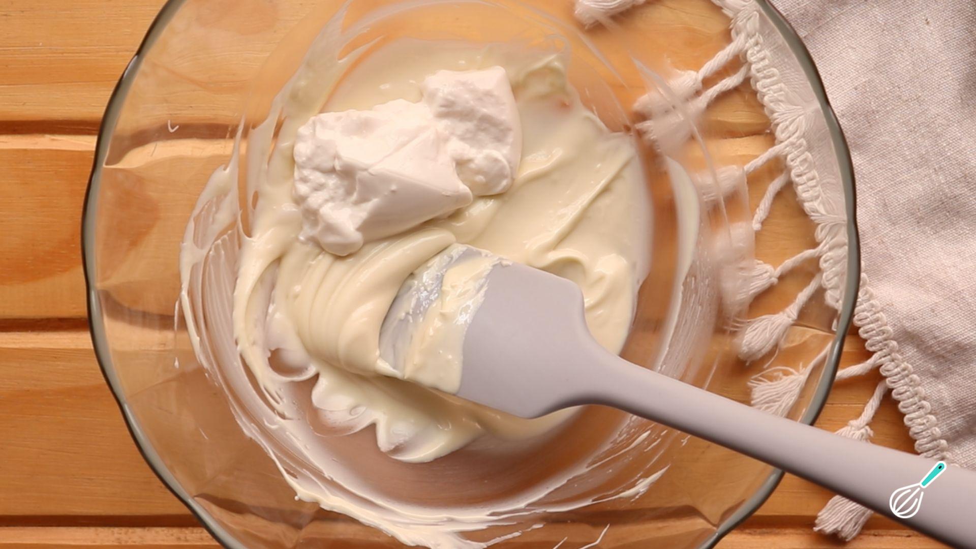 Ganache de chocolate branco para recheio