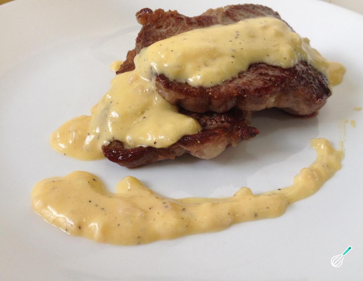 Receita de Medalhão de filé mignon ao molho holandês