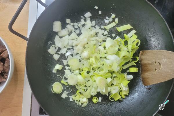 Receita de Risoto de carne com alho-poró - Passo 4