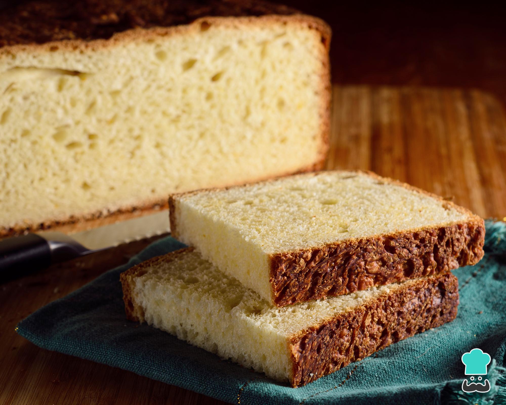 Bolo de trigo simples, muito fofinho e gostoso na batedeira