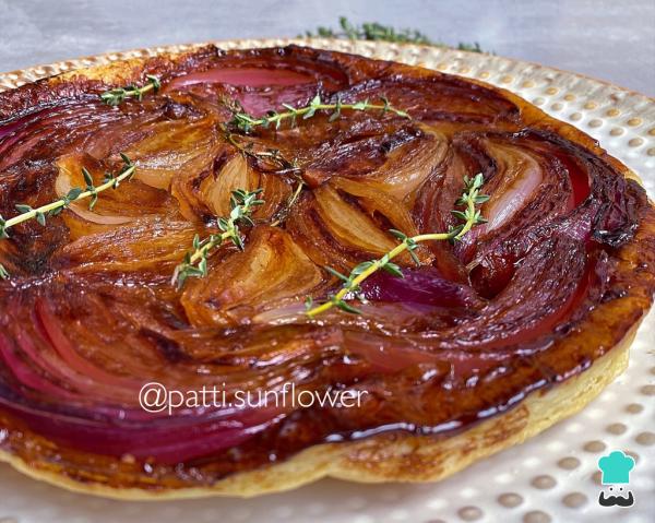 Receita de Torta de cebola invertida