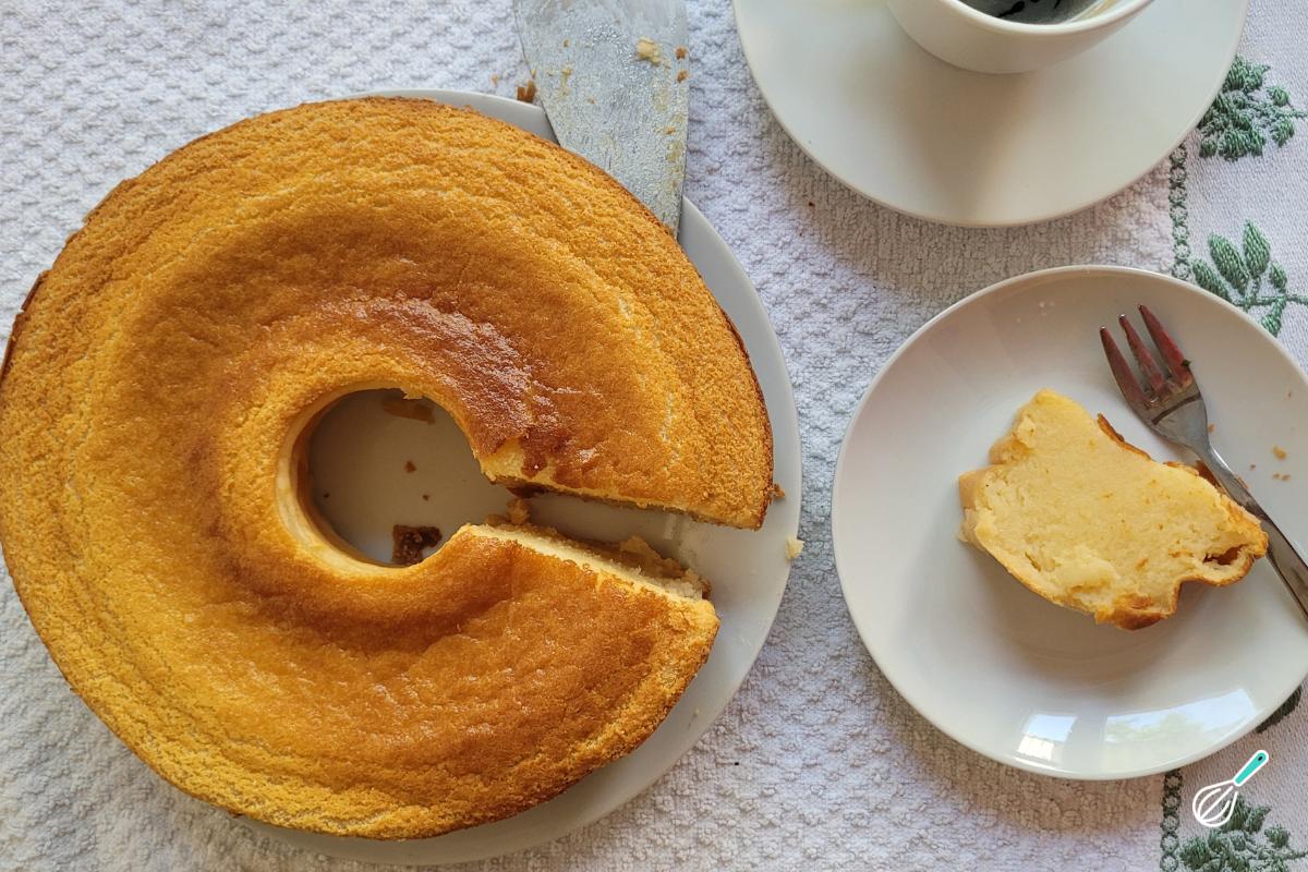 Receita de Bolo liso com leite condensado