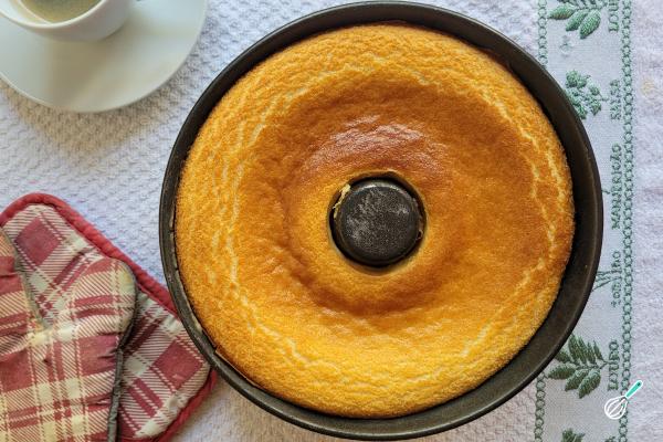 Receita de Bolo liso com leite condensado - Passo 5