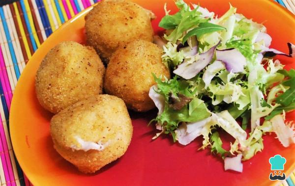 Receita de Bolinho de atum e queijo