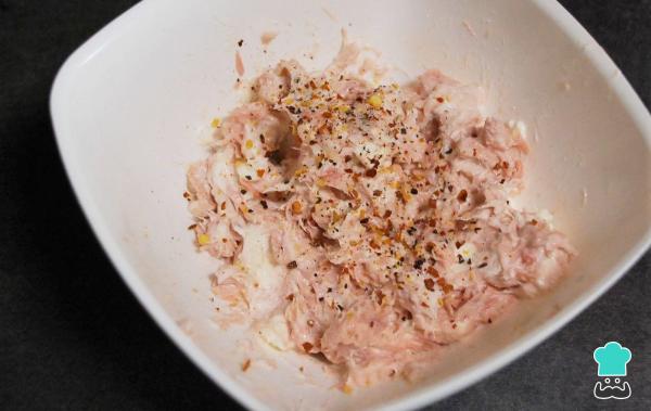 Receita de Bolinho de atum e queijo - Passo 2