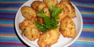 Bolinho de arroz frito