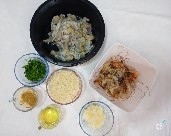 Receita de Camarão com arroz simples - Passo 1