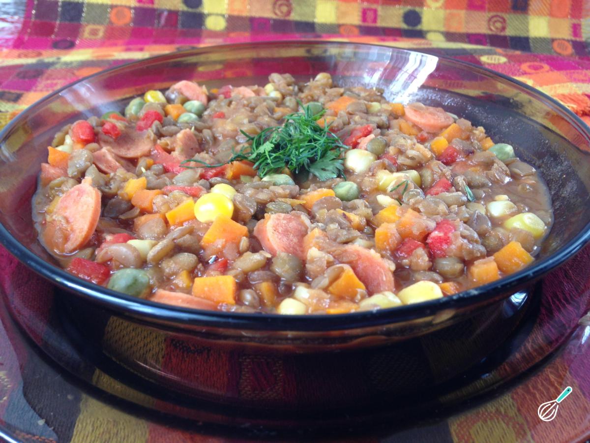 Receita de Lentilhas com legumes e linguiça