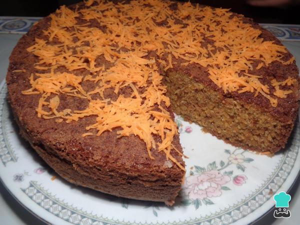 Receita de Bolo de cenoura e laranja light