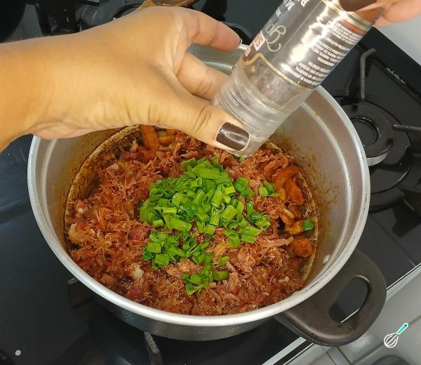 Receita de Baião de dois com feijão preto - Passo 6