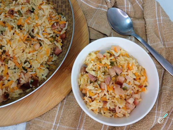 Receita de Arroz com cenoura e bacon