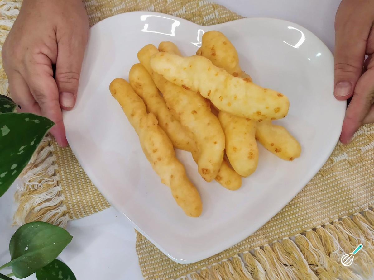 Receita de Biscoito de polvilho frito com queijo