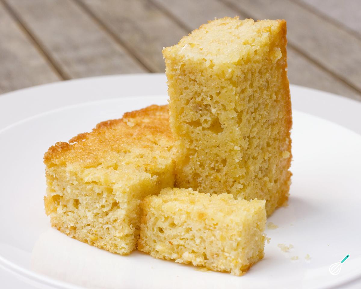 Receita de Bolo de flocão de milho com queijo