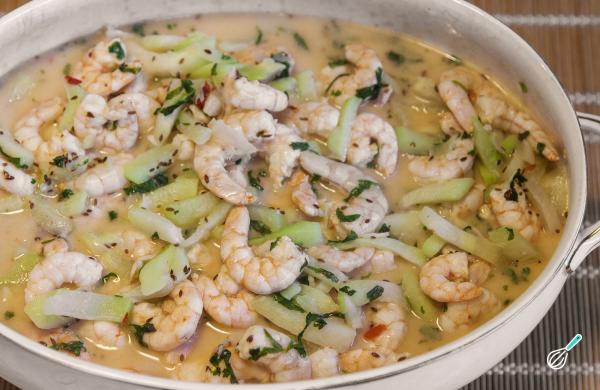 Receita de Ensopado de camarão com chuchu