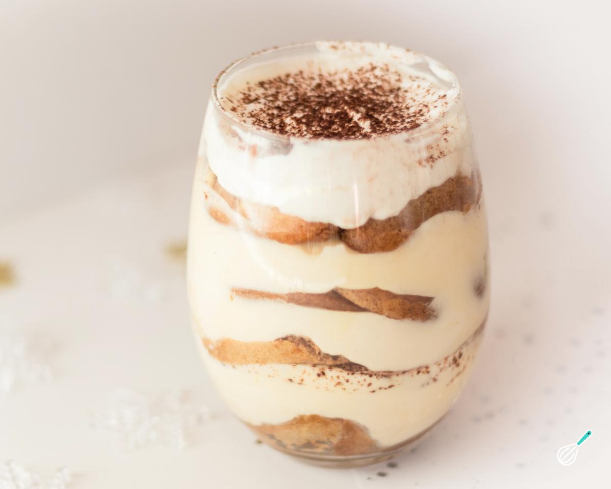 Receita de Sobremesa rápida e fácil com leite condensado e creme de leite