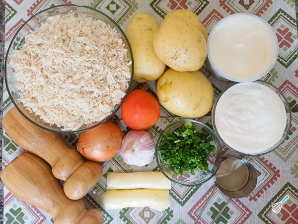 Receita de Batata com frango desfiado - Passo 1