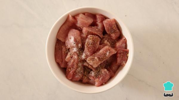 Receita de Estrogonofe de carne simples e barato - Passo 2