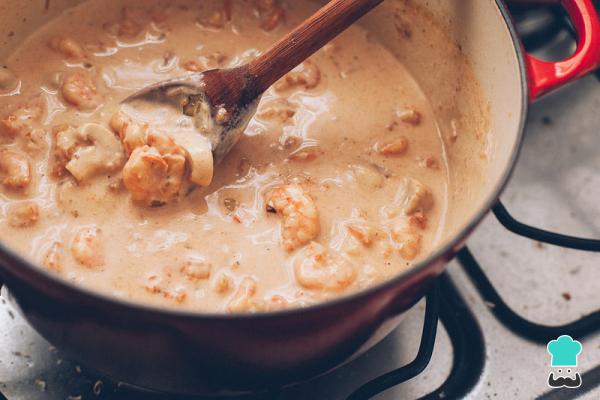 Receita de Estrogonofe de camarão simples - Passo 2