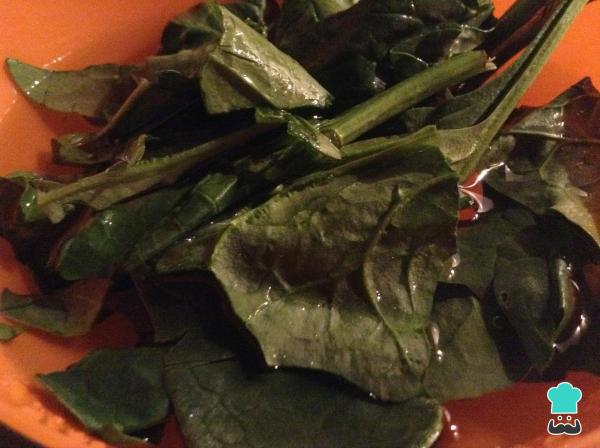 Receita de Salada de espinafre com camarão - Passo 4