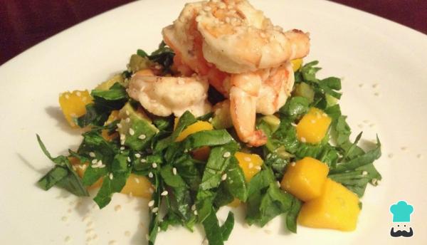 Receita de Salada de espinafre com camarão - Passo 10