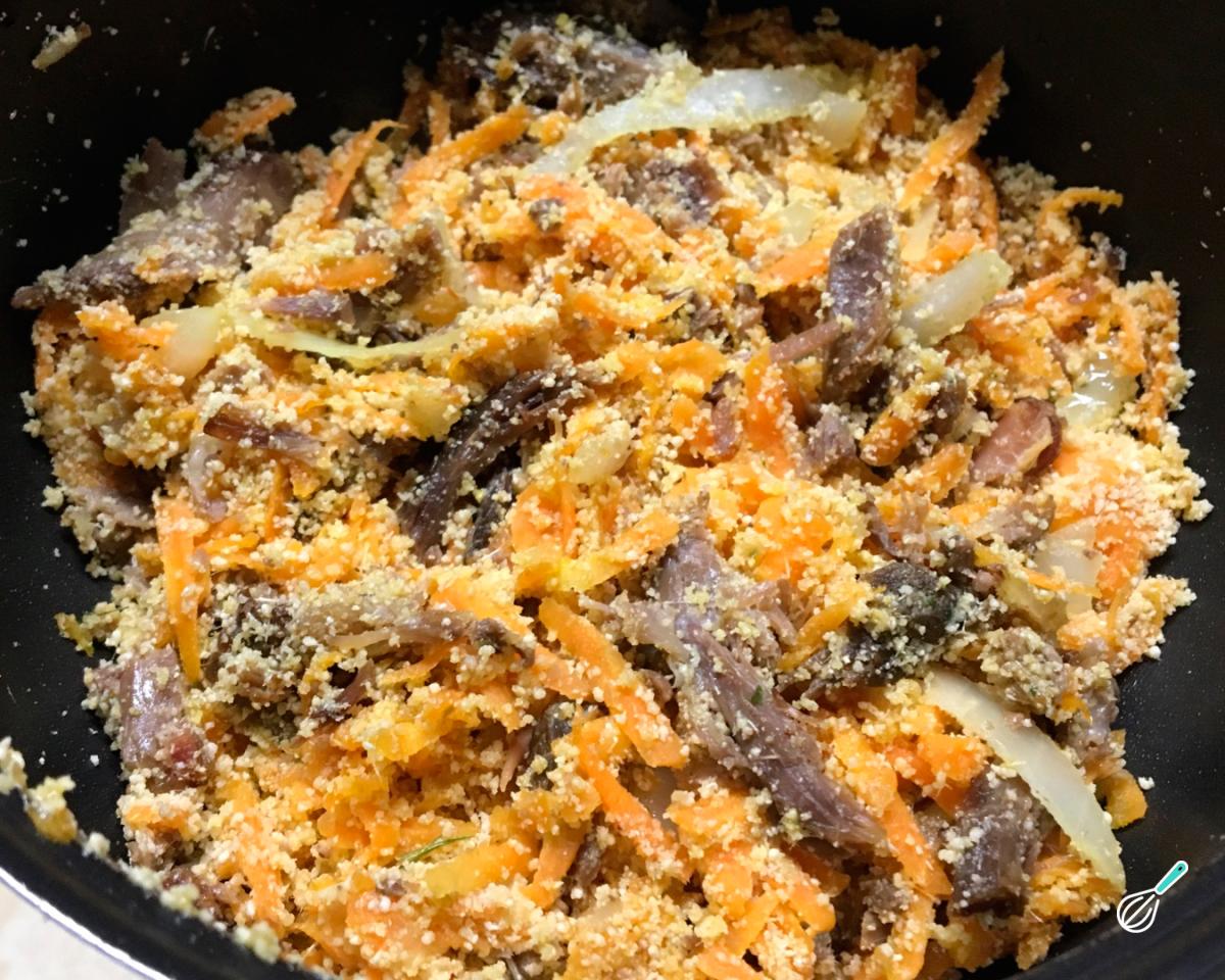 Receita de Farofa de carne com cenoura