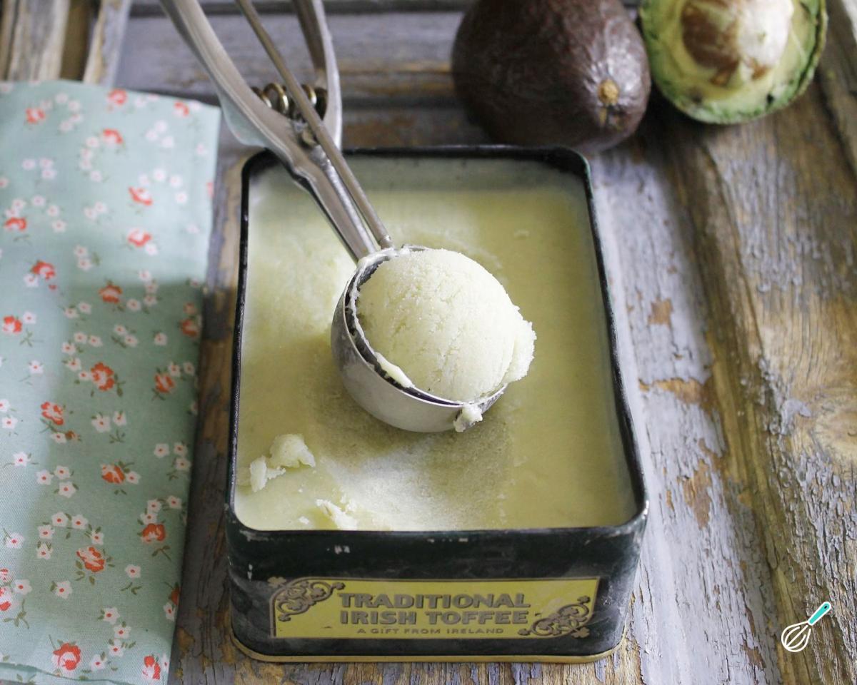 Receita de Sorvete de abacate fit