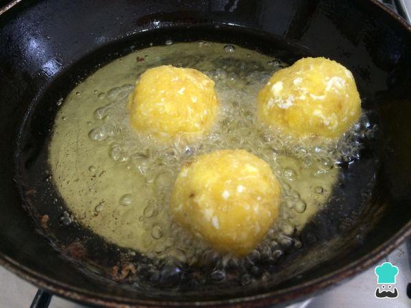 Receita de Bolinho de chuva salgado - Passo 5