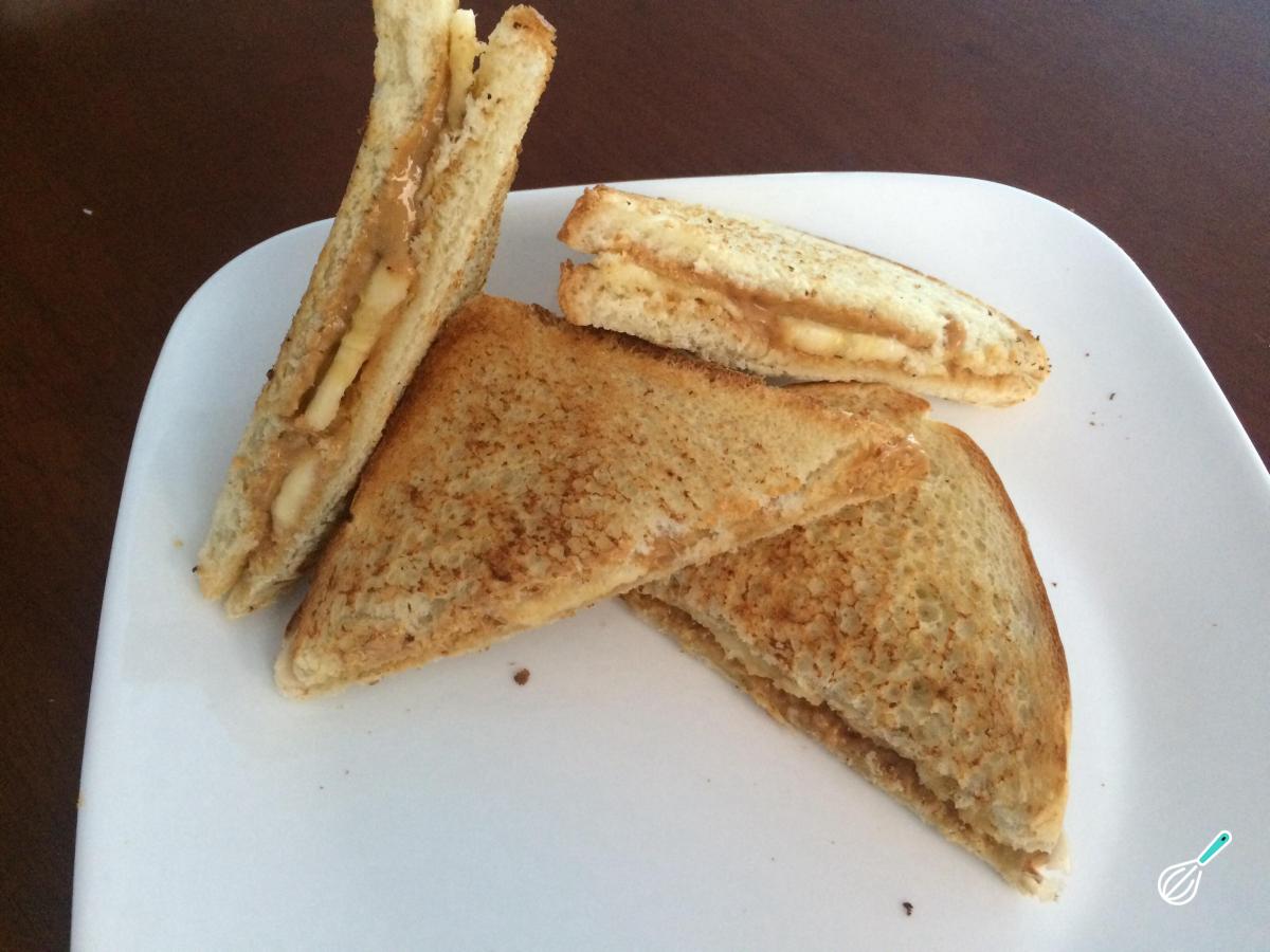 Receita de Sanduíche de banana e manteiga de amendoim