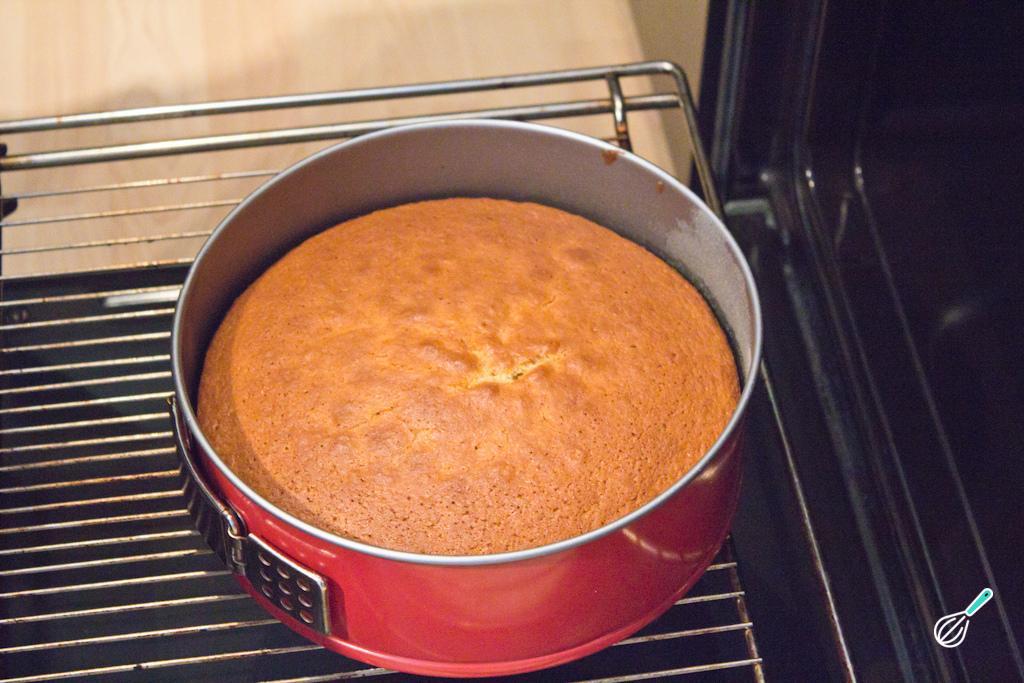 Porque o bolo fica cru no meio? - erros mais comuns e soluções!