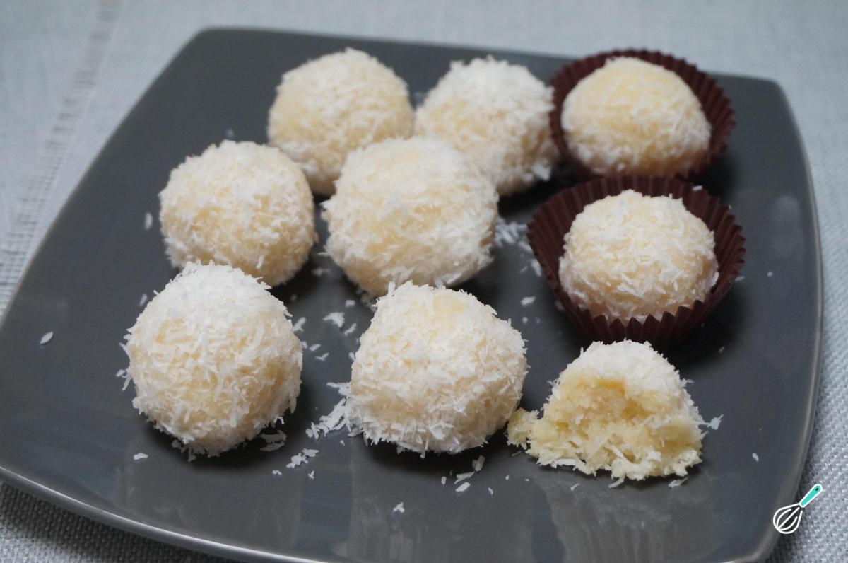 Receita de Docinho de coco com 2 ingredientes