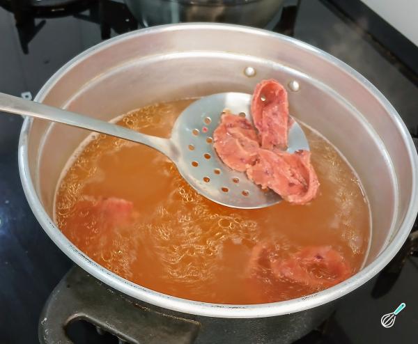 Receita de Macarrão de beterraba - Passo 7