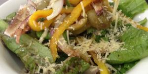 Receita de Salada italiana com vinagrete de manjericão