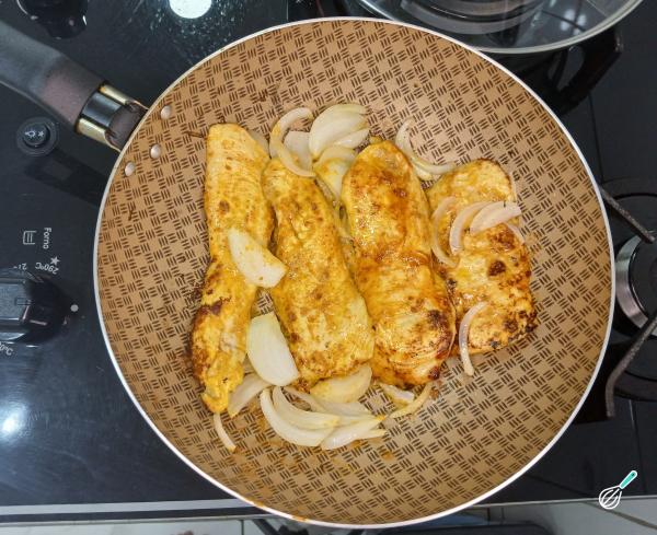 Receita de Filé de frango ao molho de laranja - Passo 3