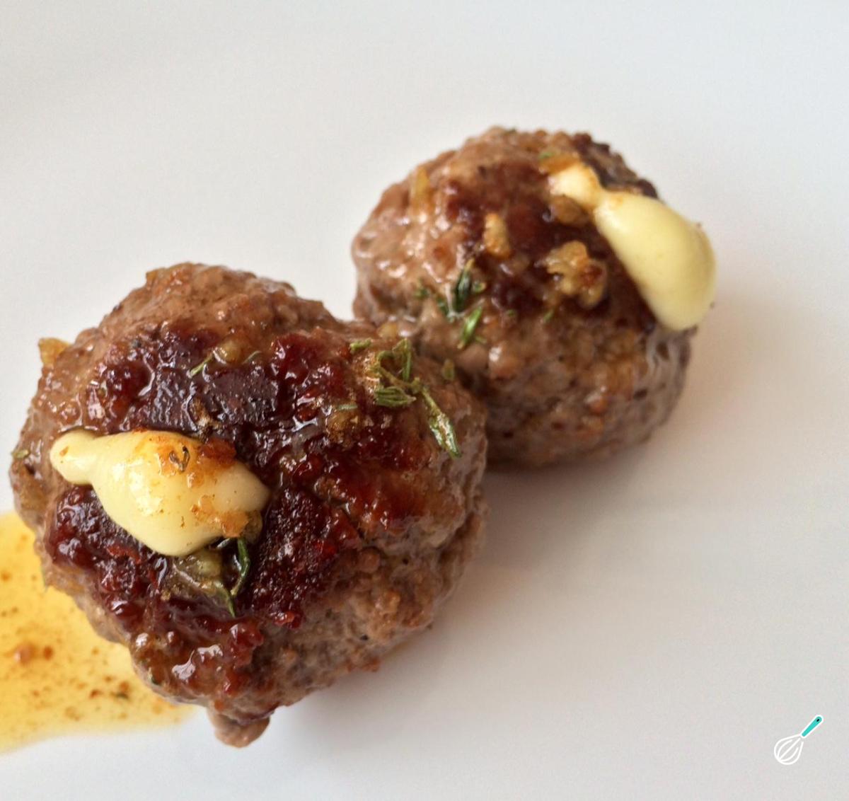 Receita de Almôndegas recheadas no forno