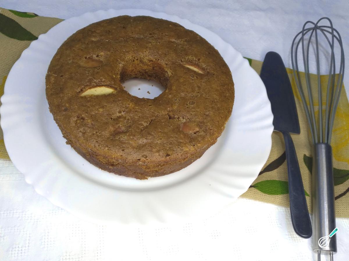 Receita de Bolo de maçã com nozes e canela