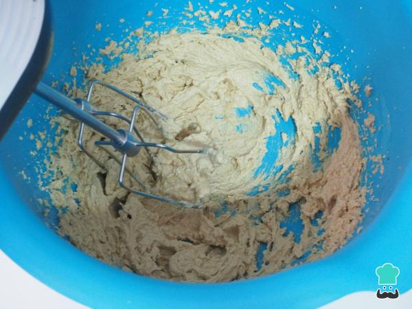 Receita de Biscoito integral de aveia light - Passo 2