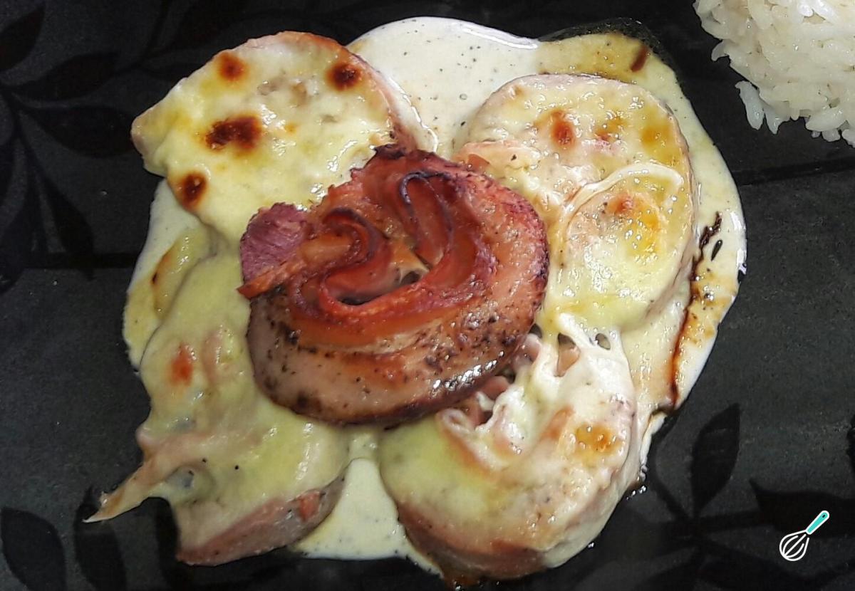 Receita de Lombo assado e recheado com bacon