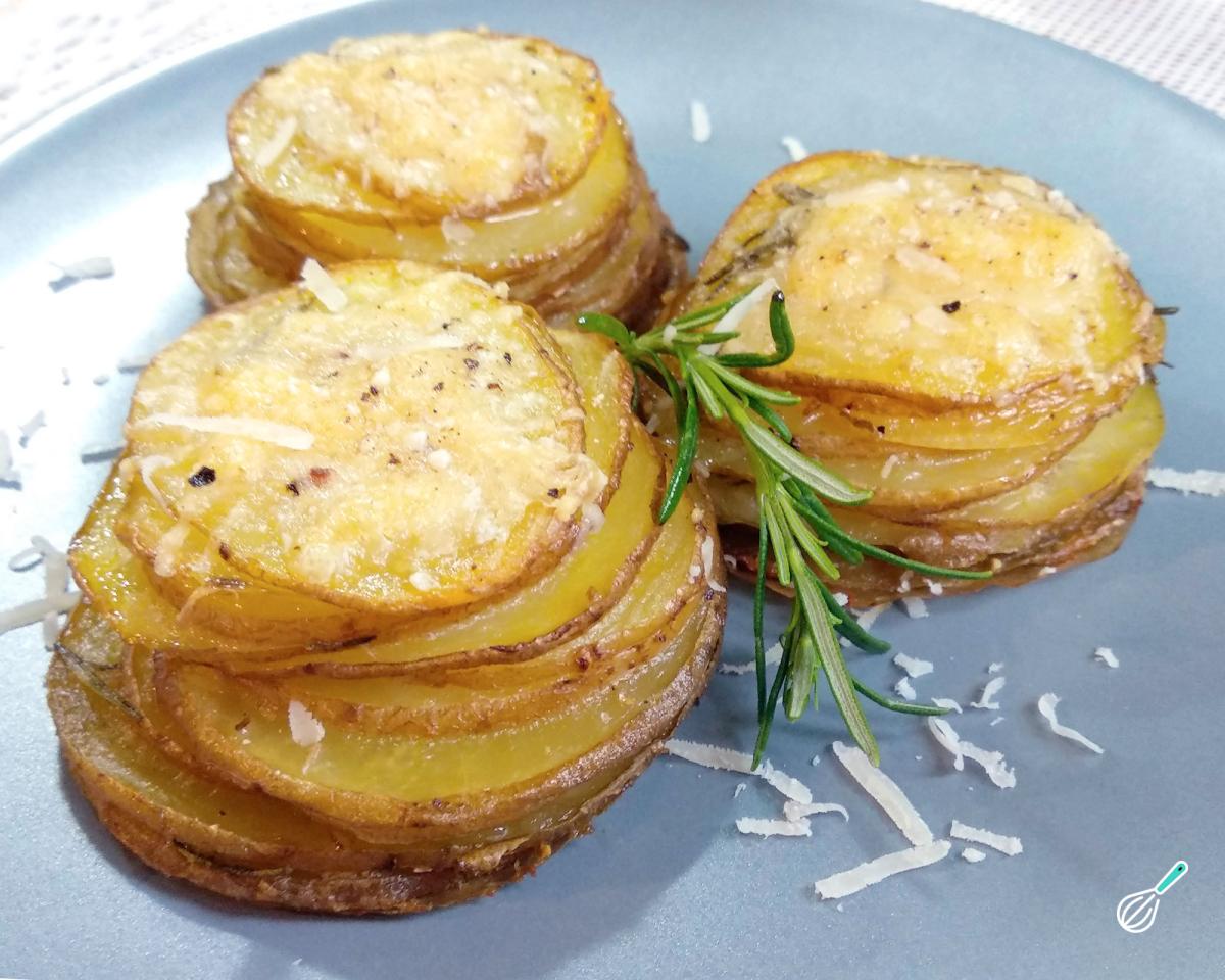 Receita de Batata assada no forno crocante