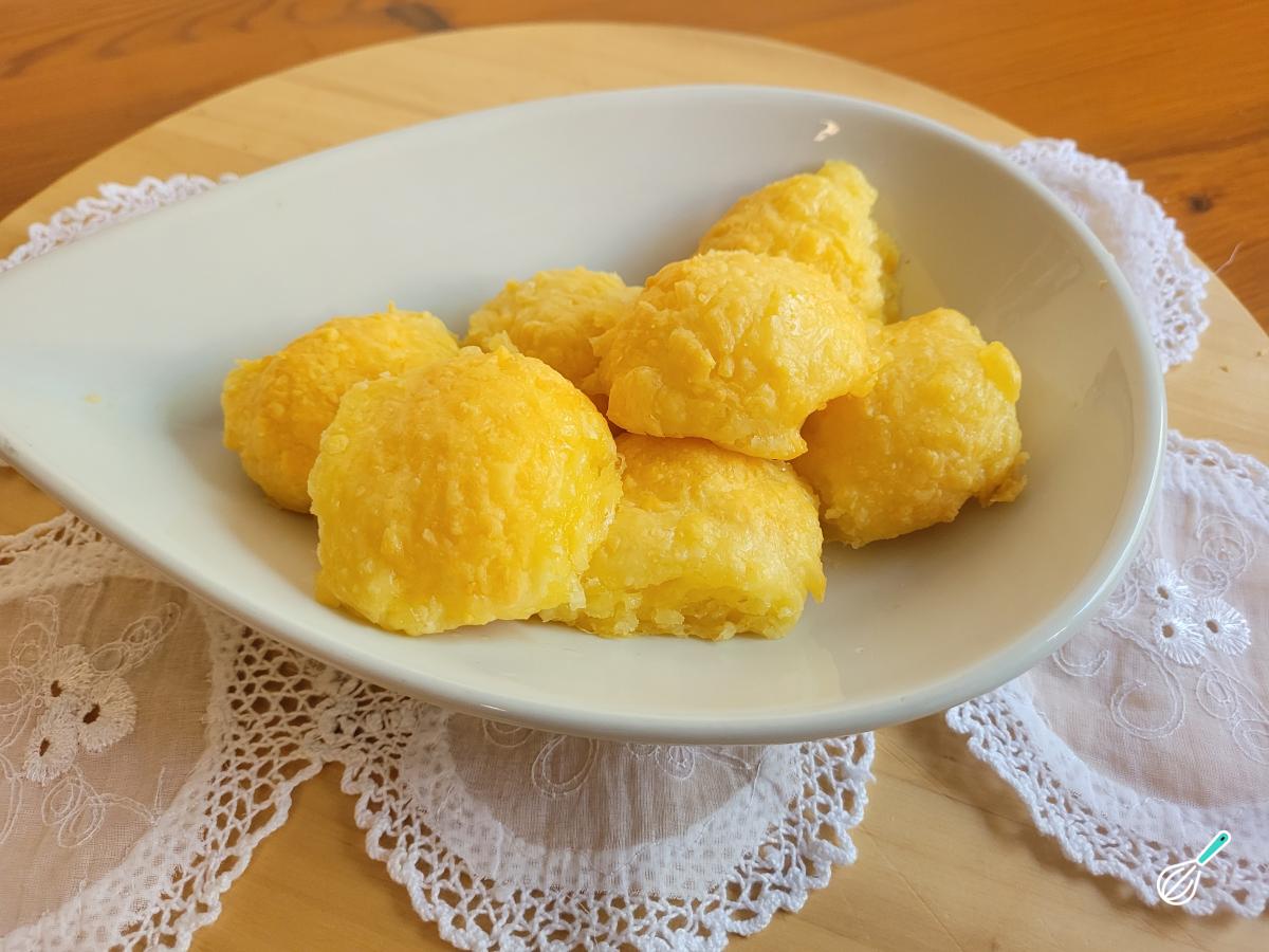 Receita de Bolinho de queijo com 3 ingredientes