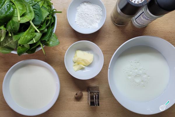 Receita de Creme de espinafre com creme de leite - Passo 1